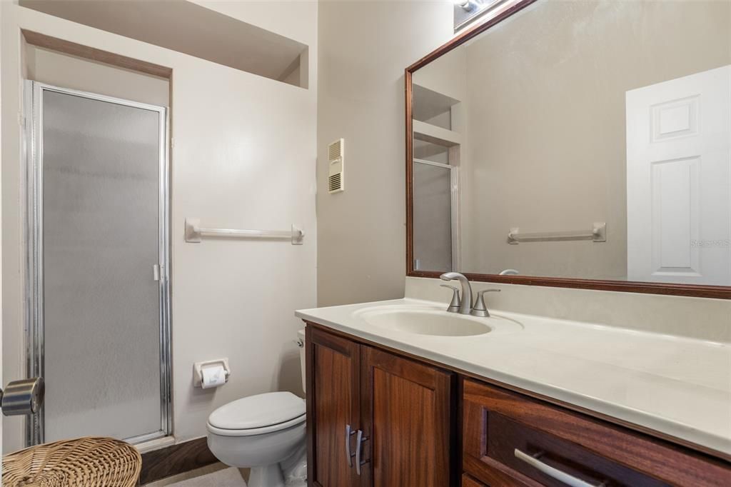 На продажу: $415,000 (2 спален, 2 ванн, 1650 Квадратных фут)