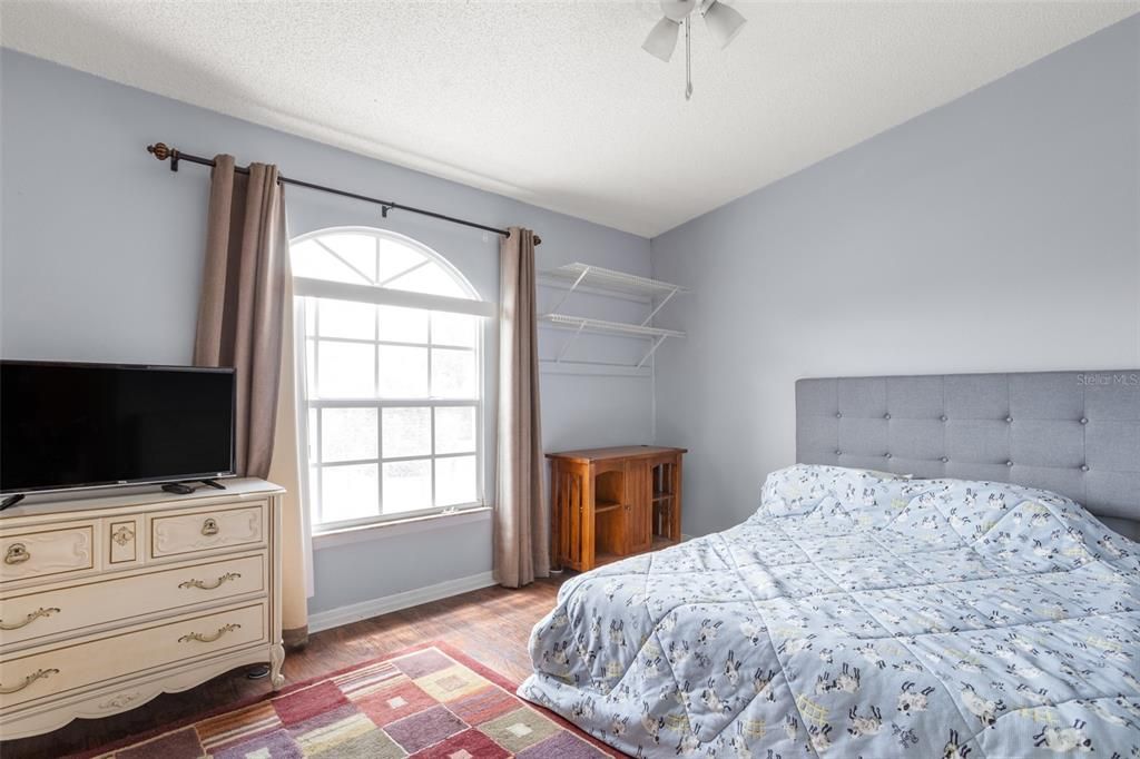 На продажу: $415,000 (2 спален, 2 ванн, 1650 Квадратных фут)