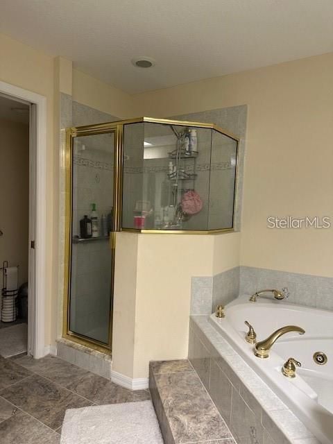 For Sale: $350,000 (3 beds, 2 baths, 2198 Square Feet)