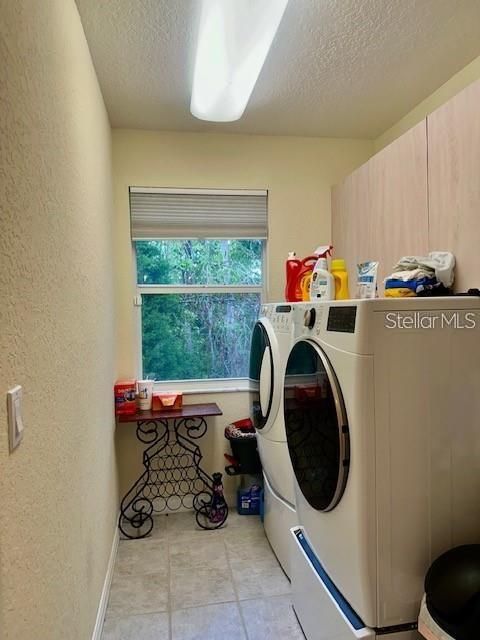 For Sale: $350,000 (3 beds, 2 baths, 2198 Square Feet)