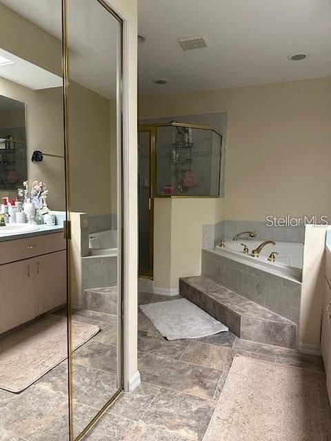 For Sale: $350,000 (3 beds, 2 baths, 2198 Square Feet)