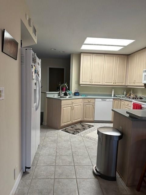 For Sale: $350,000 (3 beds, 2 baths, 2198 Square Feet)