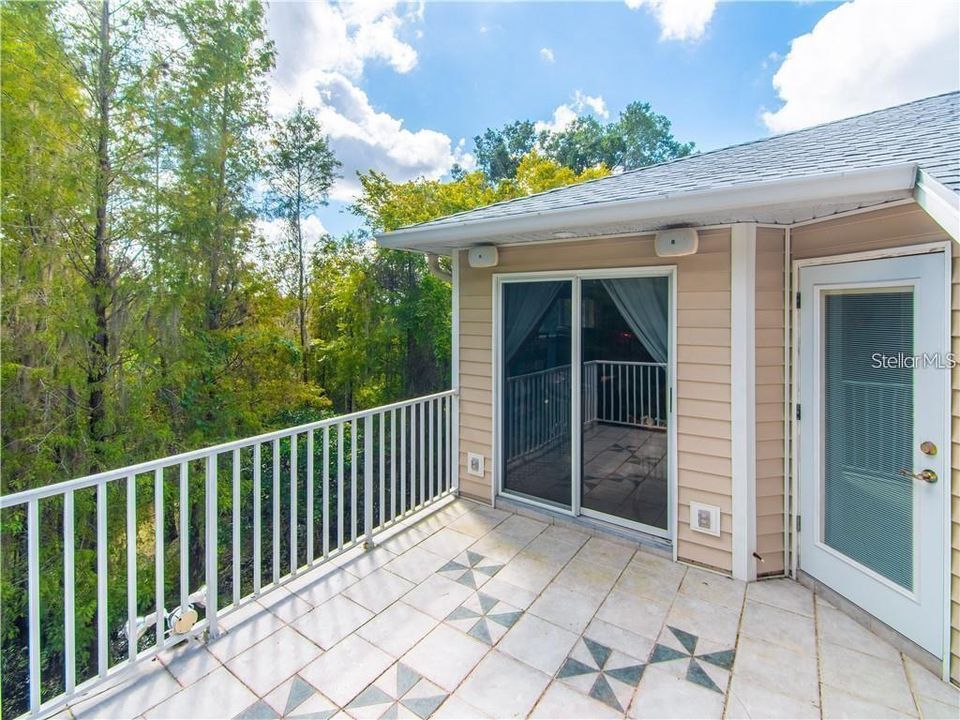 For Sale: $350,000 (3 beds, 2 baths, 2198 Square Feet)