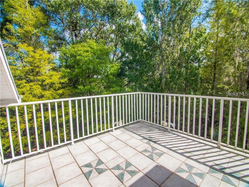 For Sale: $350,000 (3 beds, 2 baths, 2198 Square Feet)