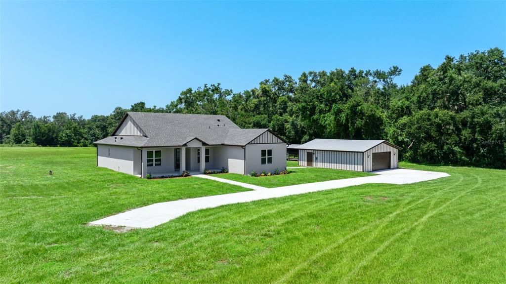 For Sale: $1,174,000 (6 beds, 3 baths, 2522 Square Feet)