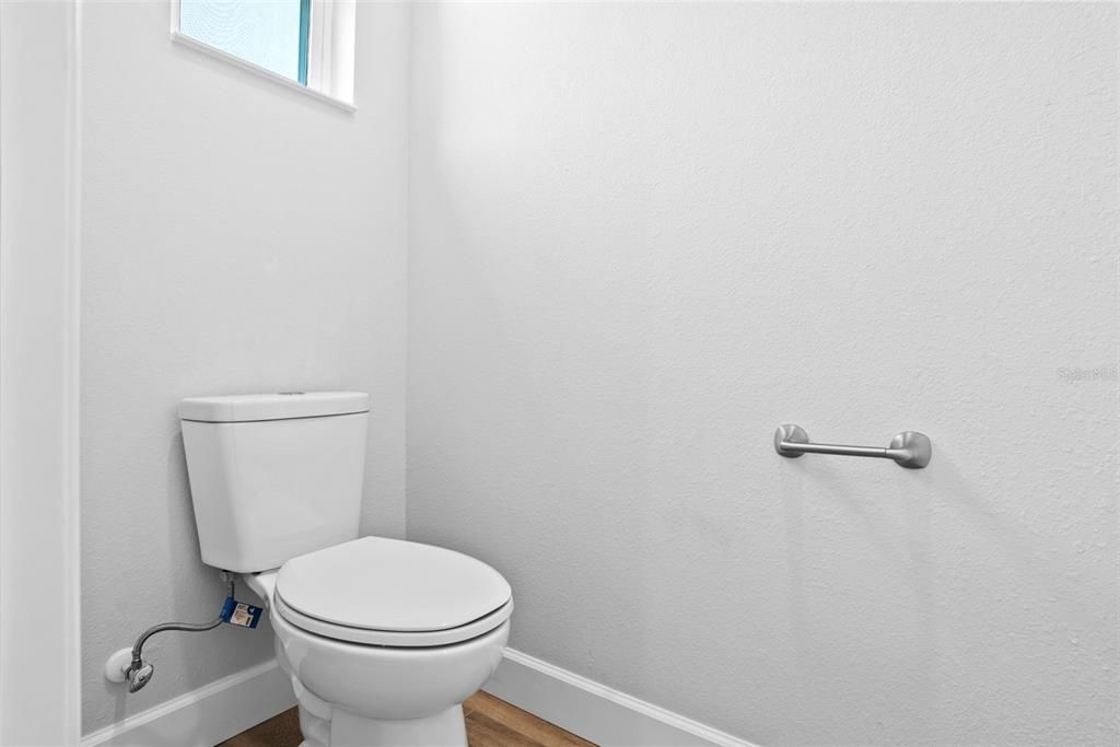 For Sale: $1,174,000 (6 beds, 3 baths, 2522 Square Feet)