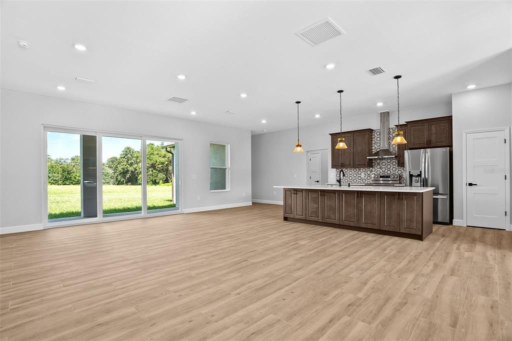 For Sale: $1,174,000 (6 beds, 3 baths, 2522 Square Feet)