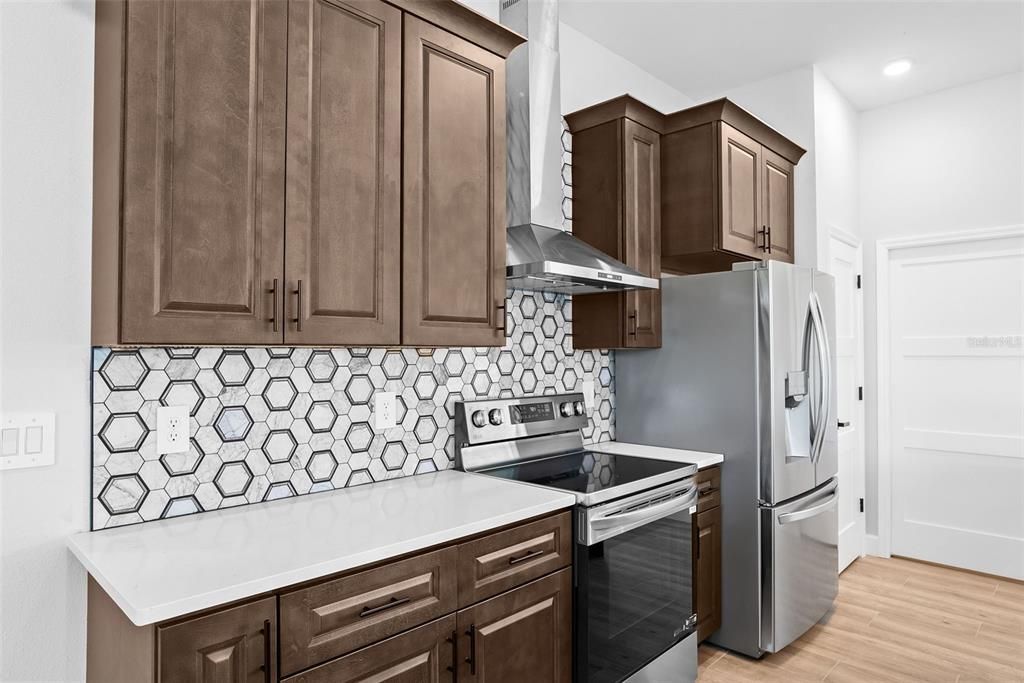 For Sale: $1,174,000 (6 beds, 3 baths, 2522 Square Feet)