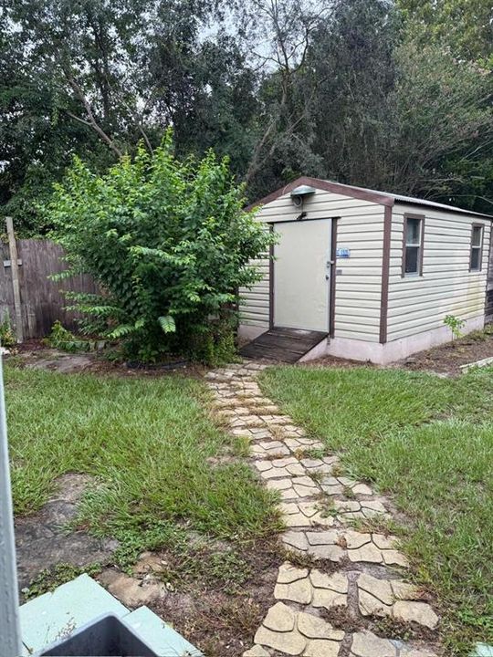 For Sale: $170,000 (3 beds, 2 baths, 1512 Square Feet)