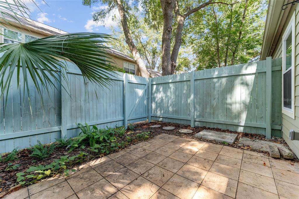 Active With Contract: $195,000 (2 beds, 2 baths, 1203 Square Feet)