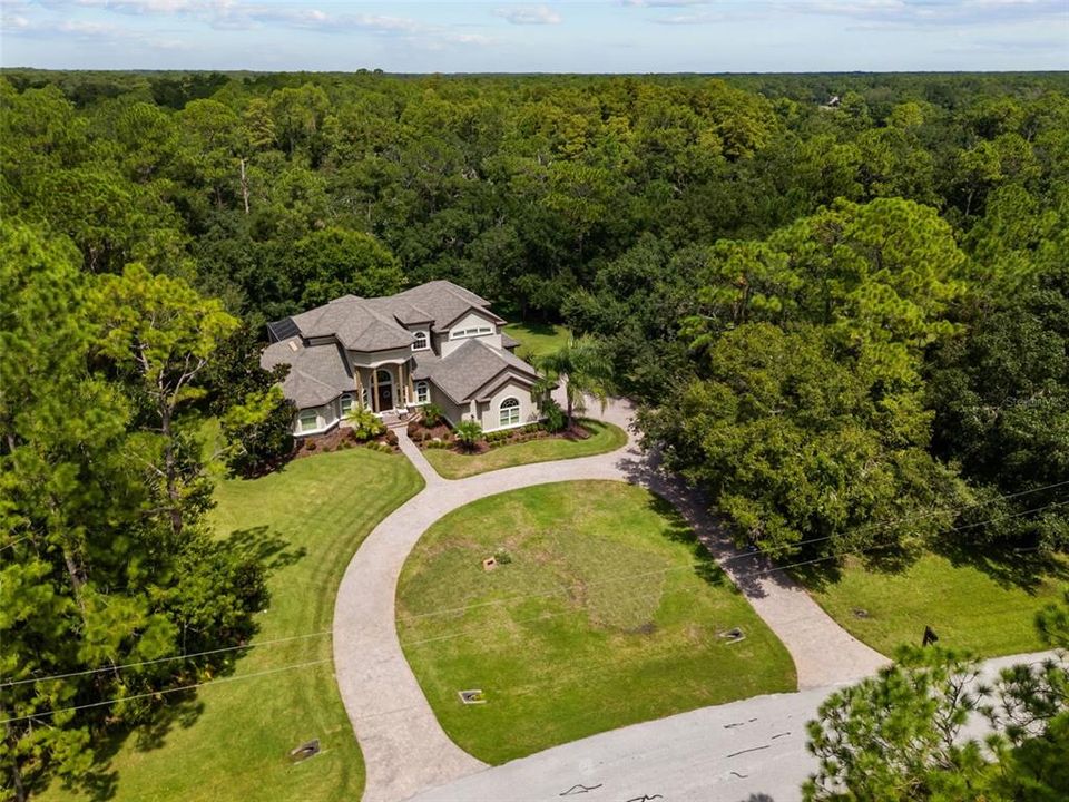 For Sale: $1,275,000 (6 beds, 4 baths, 4250 Square Feet)