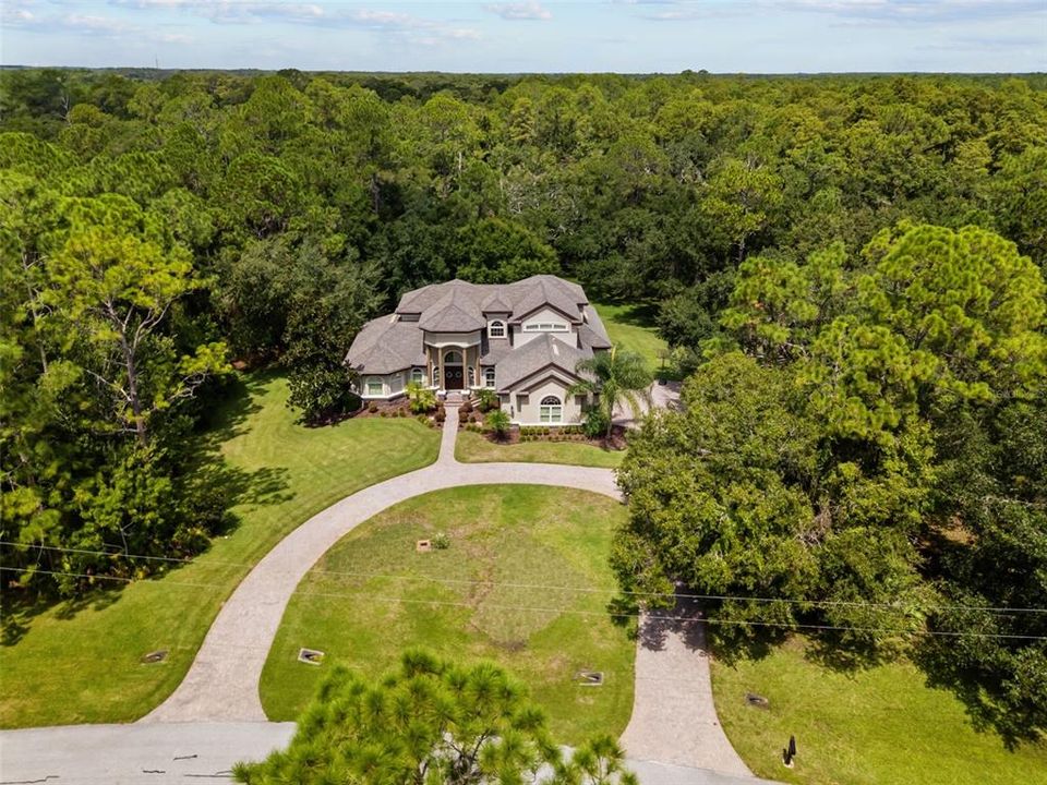 For Sale: $1,275,000 (6 beds, 4 baths, 4250 Square Feet)