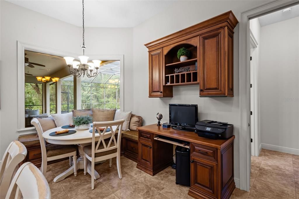 For Sale: $1,275,000 (6 beds, 4 baths, 4250 Square Feet)