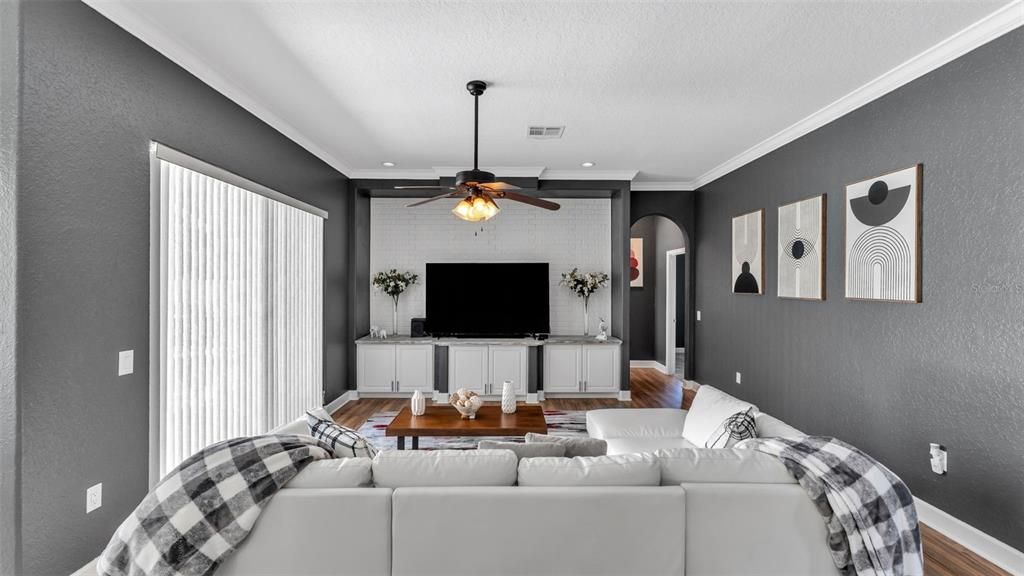 На продажу: $469,000 (4 спален, 3 ванн, 2374 Квадратных фут)