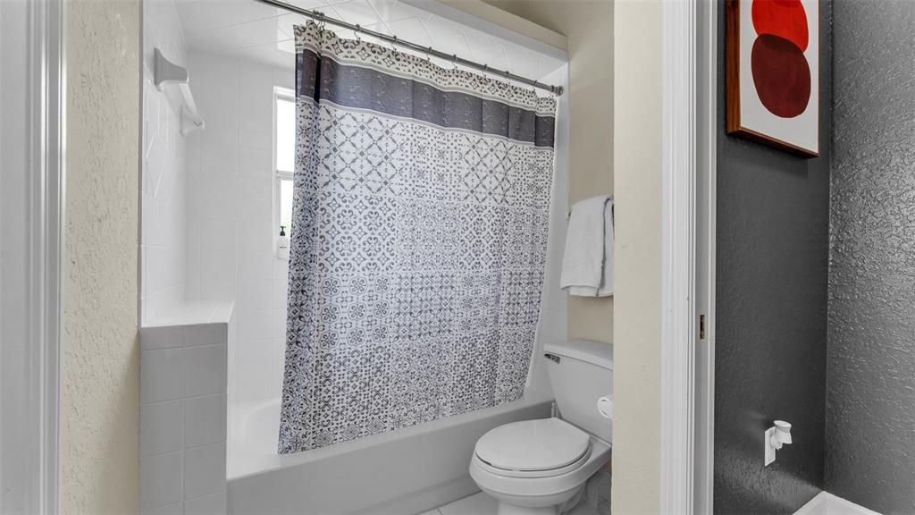 На продажу: $469,000 (4 спален, 3 ванн, 2374 Квадратных фут)