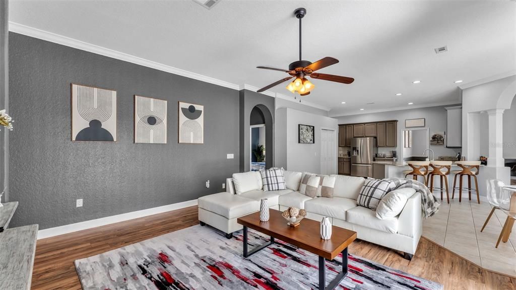 На продажу: $469,000 (4 спален, 3 ванн, 2374 Квадратных фут)