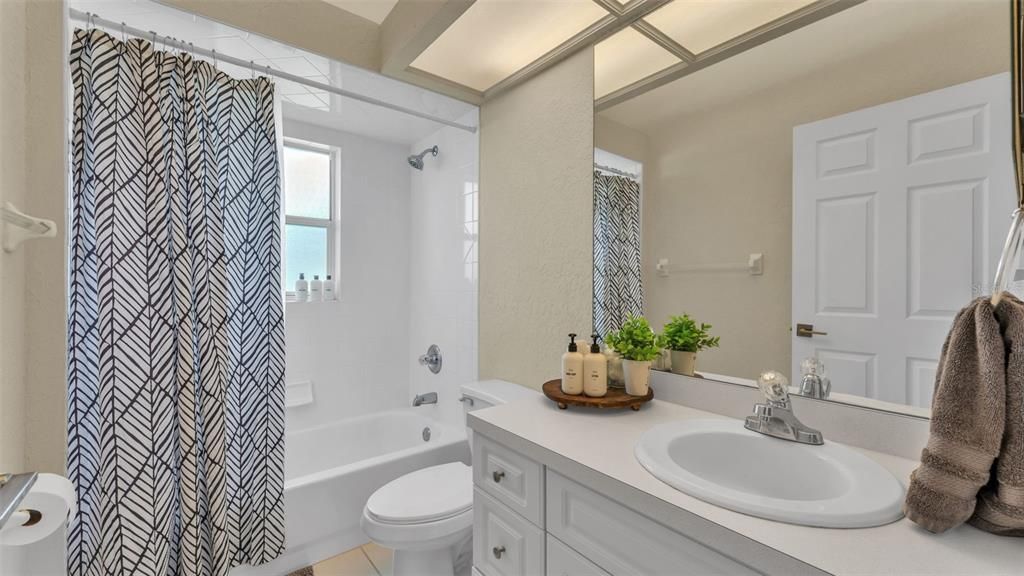 На продажу: $469,000 (4 спален, 3 ванн, 2374 Квадратных фут)