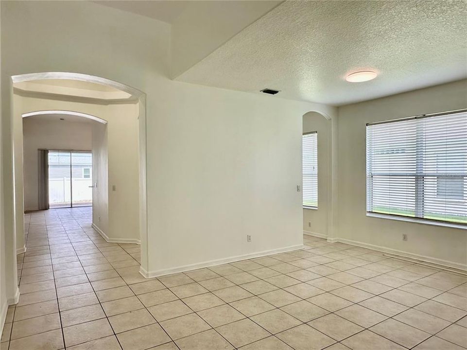 Active With Contract: $2,600 (3 beds, 2 baths, 2042 Square Feet)