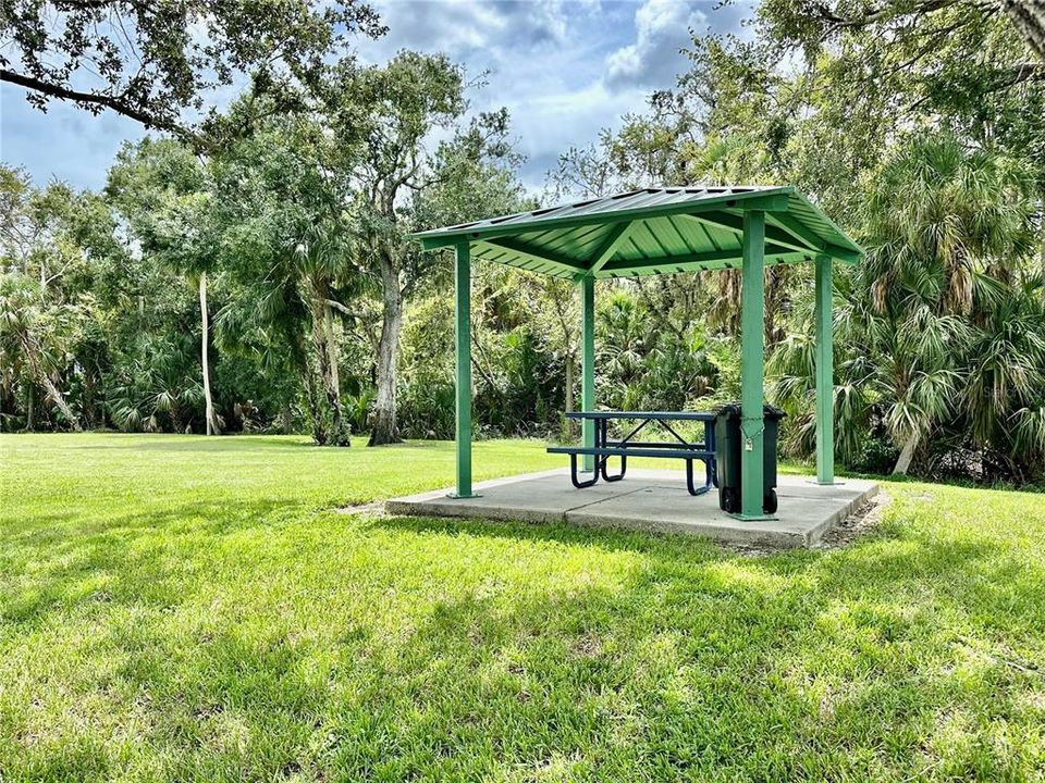 Active With Contract: $2,600 (3 beds, 2 baths, 2042 Square Feet)