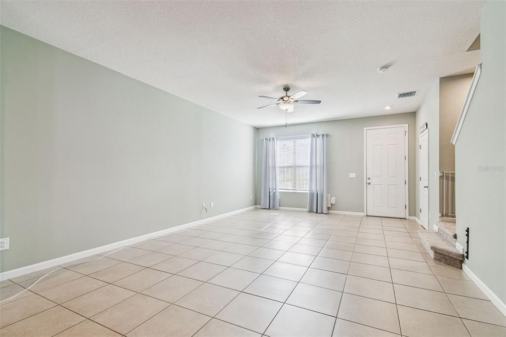 En Venta: $345,000 (3 camas, 2 baños, 1582 Pies cuadrados)