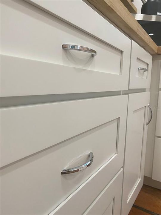 For Sale: $267,300 (2 beds, 1 baths, 1100 Square Feet)