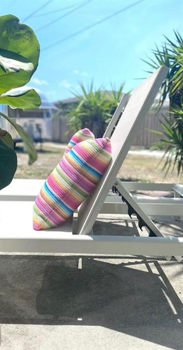 For Sale: $267,300 (2 beds, 1 baths, 1100 Square Feet)