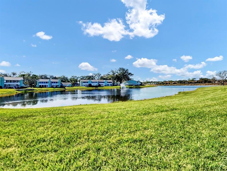 На продажу: $119,000 (2 спален, 2 ванн, 1138 Квадратных фут)