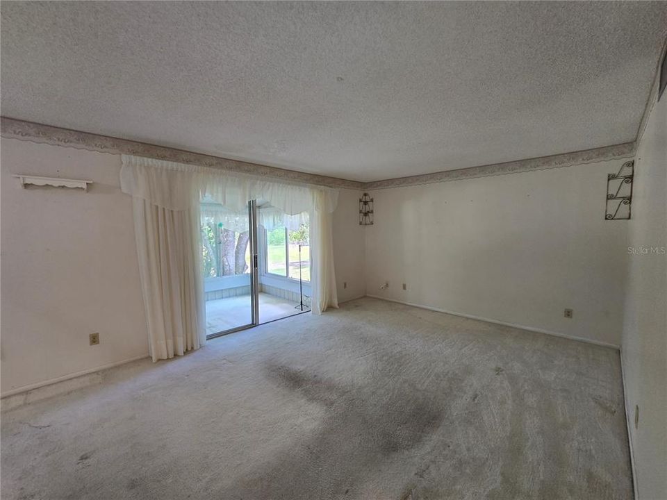 На продажу: $119,000 (2 спален, 2 ванн, 1138 Квадратных фут)