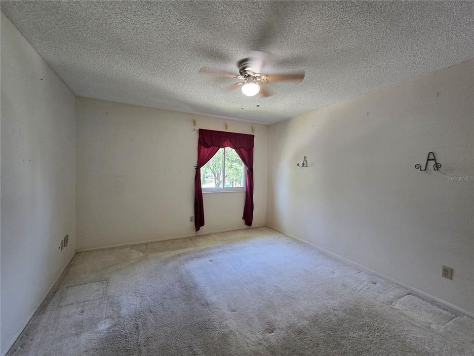 На продажу: $119,000 (2 спален, 2 ванн, 1138 Квадратных фут)