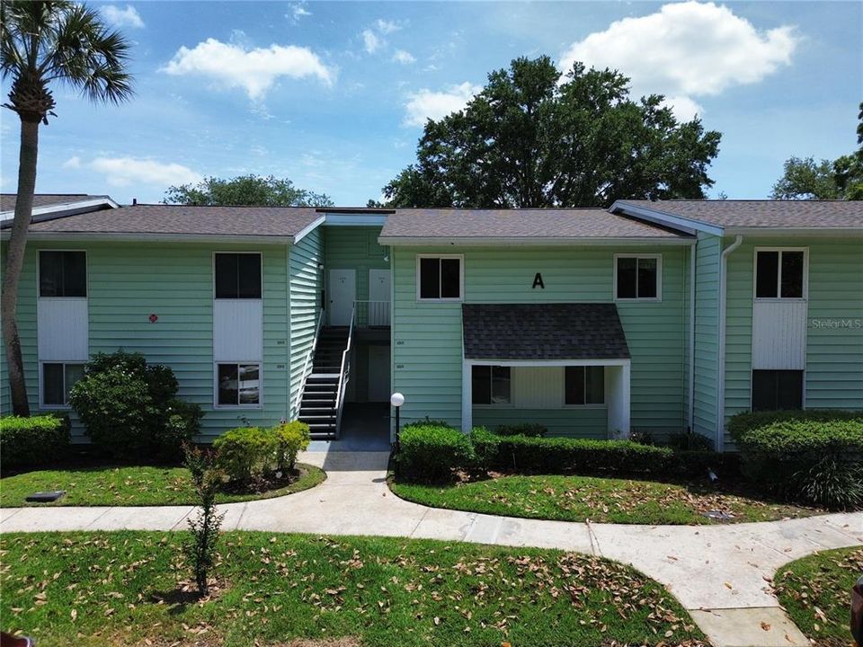 На продажу: $119,000 (2 спален, 2 ванн, 1138 Квадратных фут)