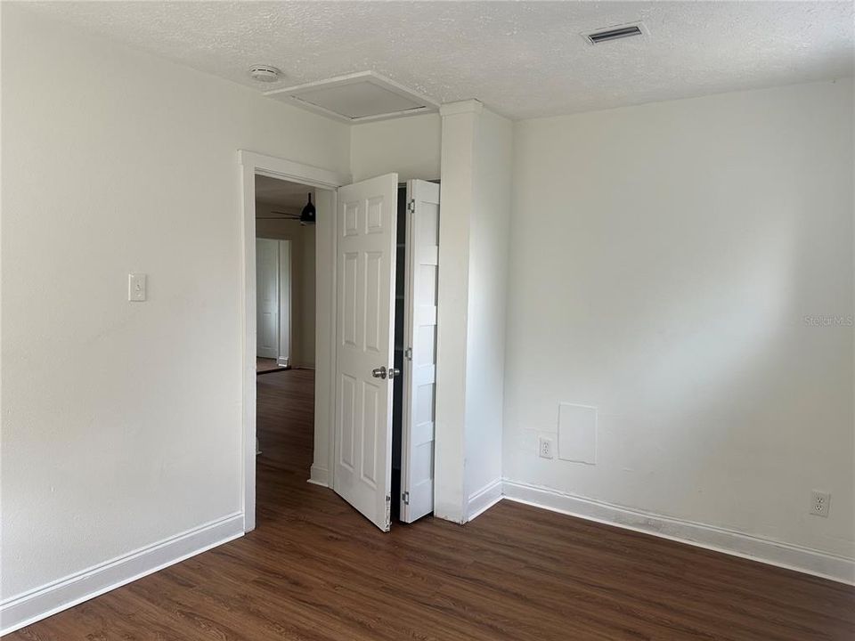 Active With Contract: $240,000 (4 beds, 1 baths, 1115 Square Feet)