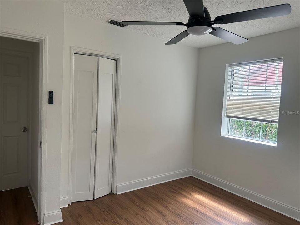 Active With Contract: $240,000 (4 beds, 1 baths, 1115 Square Feet)