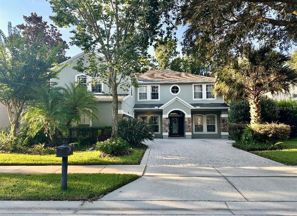 For Sale: $759,500 (6 beds, 4 baths, 3577 Square Feet)