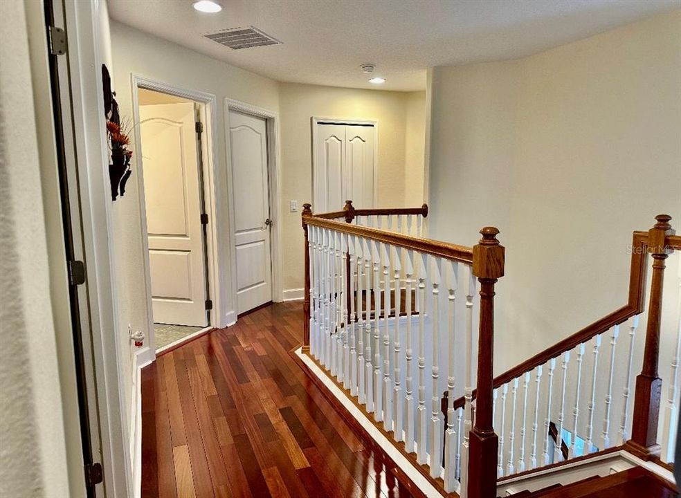 For Sale: $759,500 (6 beds, 4 baths, 3577 Square Feet)