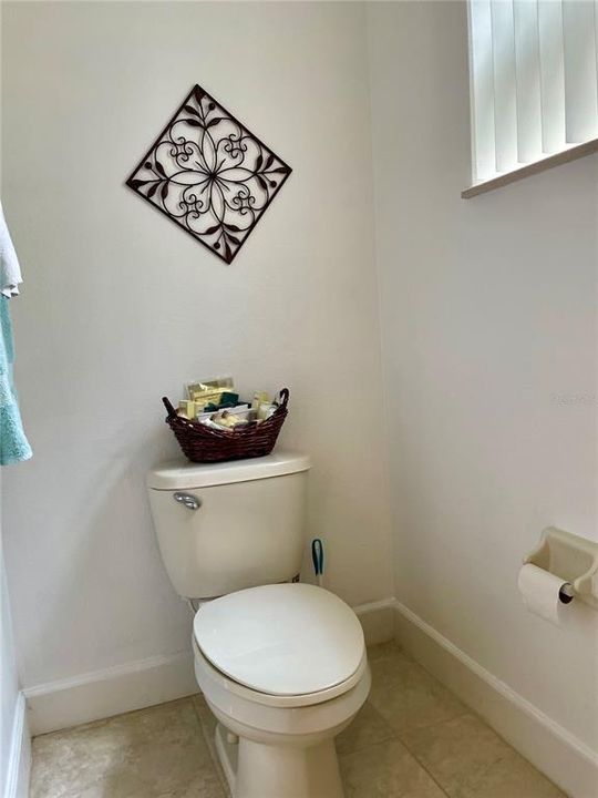 For Sale: $759,500 (6 beds, 4 baths, 3577 Square Feet)