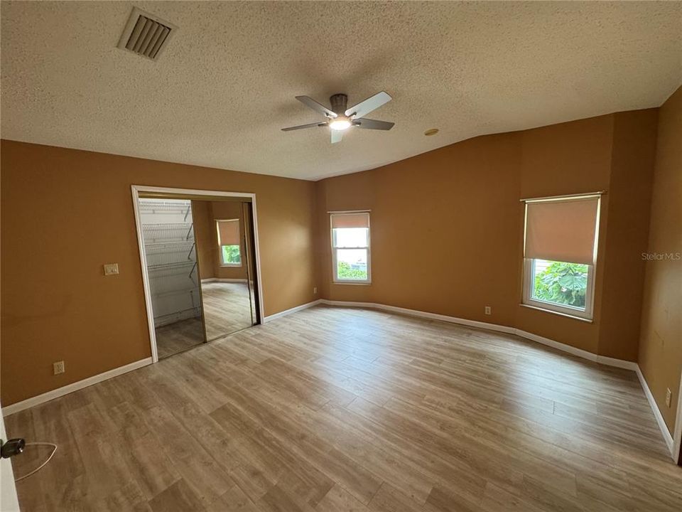 出租: $1,695 (2 贝兹, 2 浴室, 1736 平方英尺)