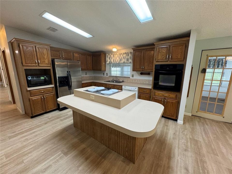 出租: $1,695 (2 贝兹, 2 浴室, 1736 平方英尺)