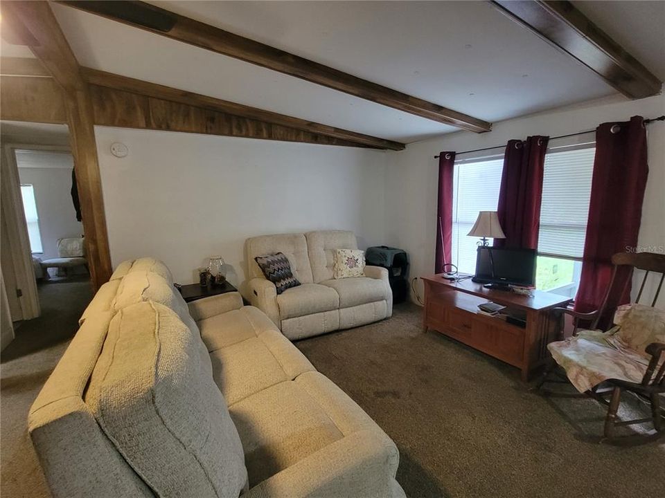 For Sale: $140,000 (3 beds, 2 baths, 1248 Square Feet)