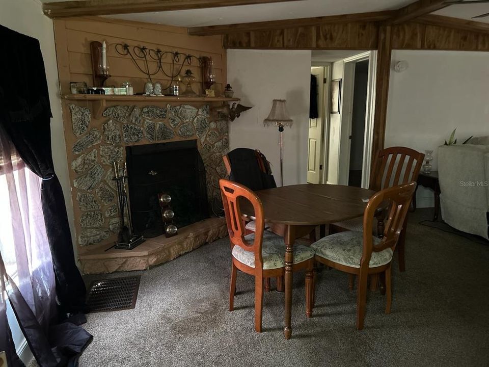 For Sale: $140,000 (3 beds, 2 baths, 1248 Square Feet)