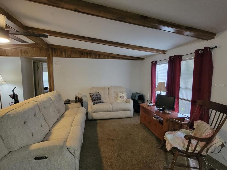 For Sale: $140,000 (3 beds, 2 baths, 1248 Square Feet)