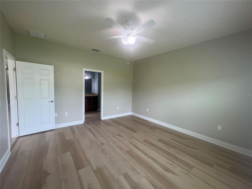 For Rent: $1,850 (2 beds, 2 baths, 1256 Square Feet)