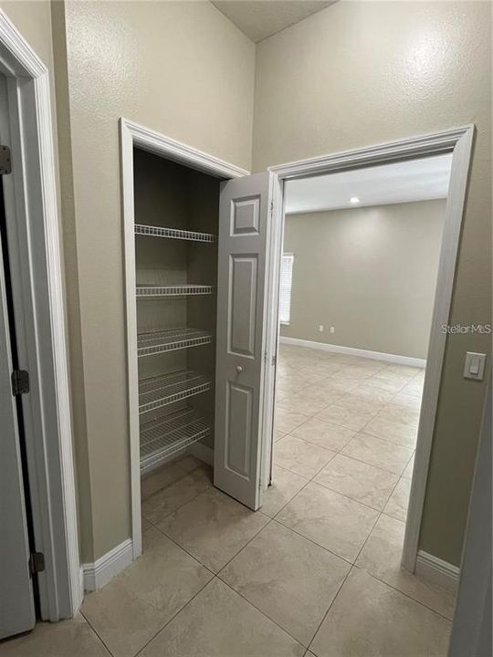 For Rent: $1,850 (2 beds, 2 baths, 1256 Square Feet)