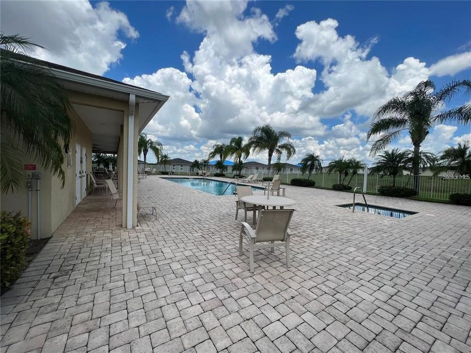 For Rent: $1,850 (2 beds, 2 baths, 1256 Square Feet)