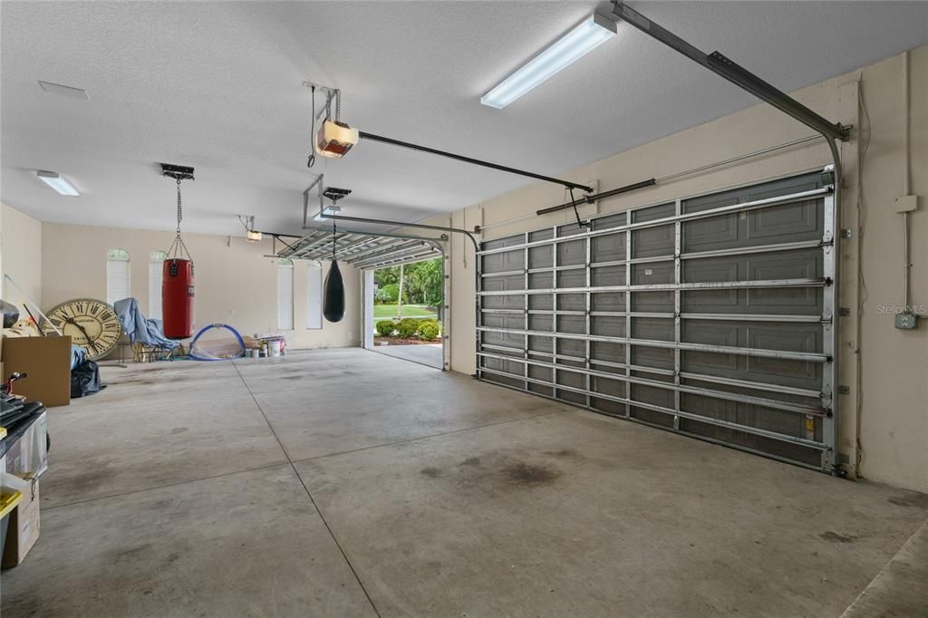 待售: $1,900,000 (5 贝兹, 4 浴室, 6784 平方英尺)