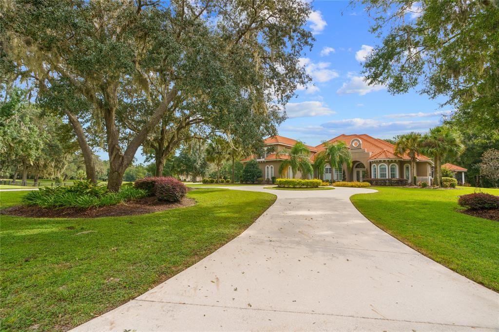 待售: $1,900,000 (5 贝兹, 4 浴室, 6784 平方英尺)