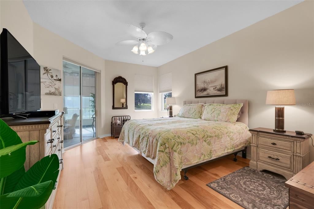 待售: $417,000 (3 贝兹, 2 浴室, 2210 平方英尺)