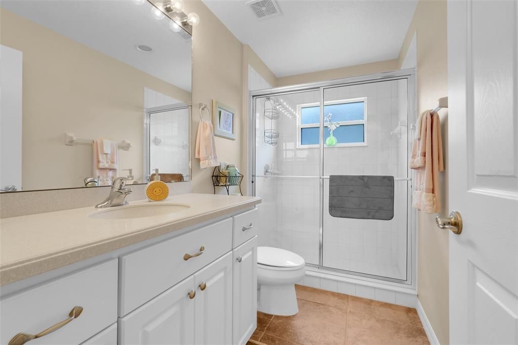 待售: $417,000 (3 贝兹, 2 浴室, 2210 平方英尺)