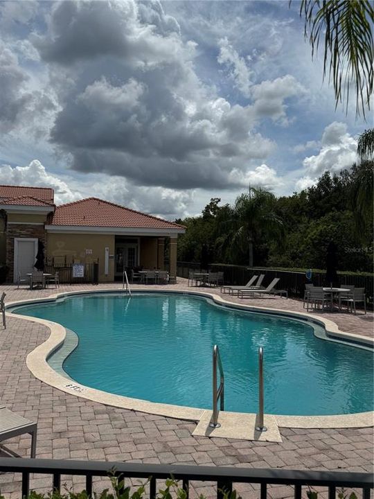 待售: $259,999 (3 贝兹, 2 浴室, 1596 平方英尺)