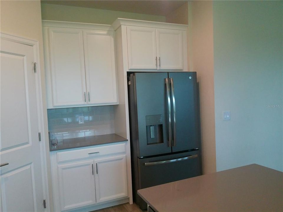 Active With Contract: $2,769 (4 beds, 2 baths, 2333 Square Feet)