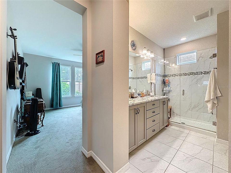 Active With Contract: $340,000 (2 beds, 2 baths, 1568 Square Feet)